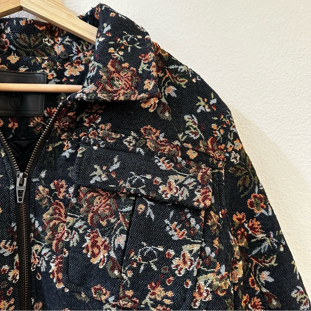 Blank NYC Tapestry Flight Floral Printed Bomber Jacket Size Large - Picture 9 of 15